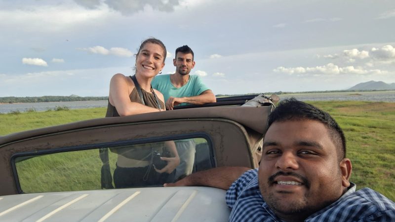 ceylonspringholidays safari